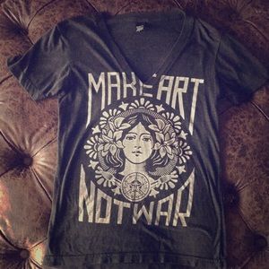 Make art not war obey tee